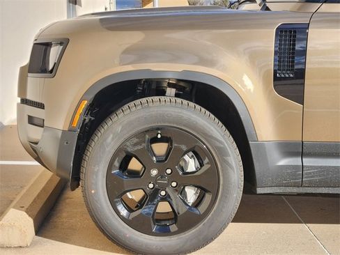 New 2026 Land Rover Defender 110 S image 6