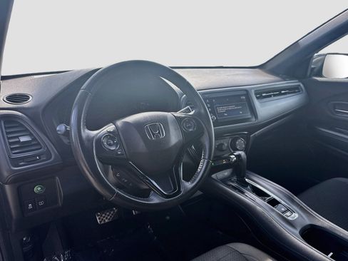 Used 2021 Honda HR-V Sport image 6