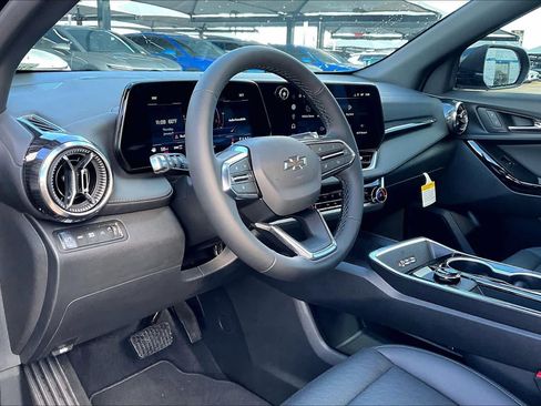 New 2026 Chevrolet Equinox LT w/ Convenience Package II image 9