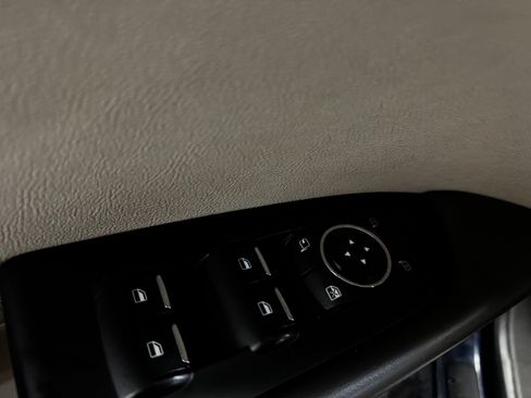 Used 2018 Lincoln MKX Reserve w/ Driver Assistance Package AWD/4WD image 24