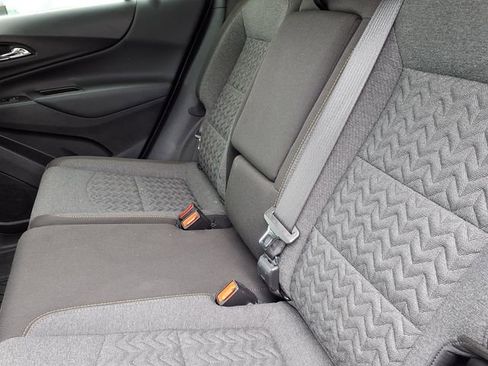 Used 2023 Chevrolet Equinox LT FWD image 7