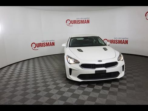 Used 2019 Kia Stinger RWD image 31