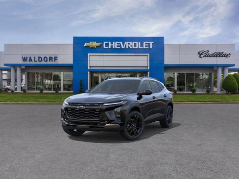 New 2026 Chevrolet Trax ACTIV w/ Sunroof Package FWD image 9