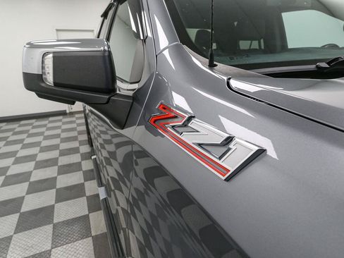 Used 2019 Chevrolet Silverado 1500 LTZ AWD/4WD image 7