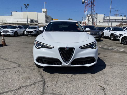Used 2019 Alfa Romeo Stelvio Ti AWD/4WD image 3