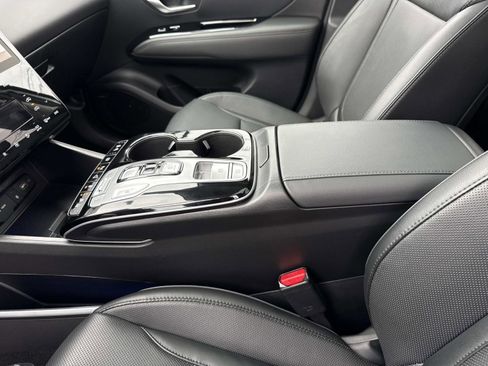 Certified 2024 Hyundai Tucson Limited image 16