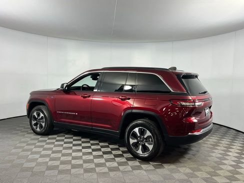 Used 2025 Jeep Grand Cherokee Limited 4xe image 8