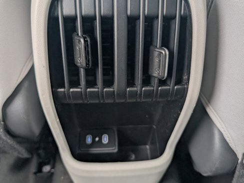 Used 2024 Hyundai Kona SEL FWD image 25