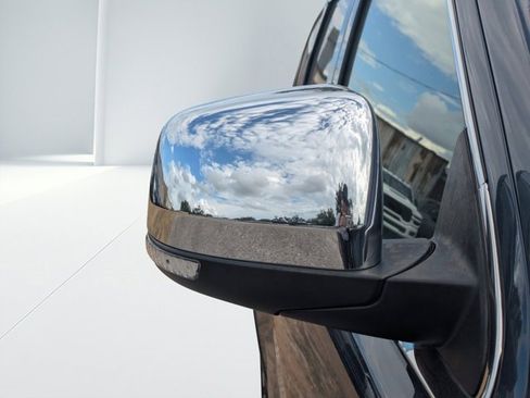 Certified 2021 Jeep Grand Cherokee Limited w/ Premium Lighting Group image 10