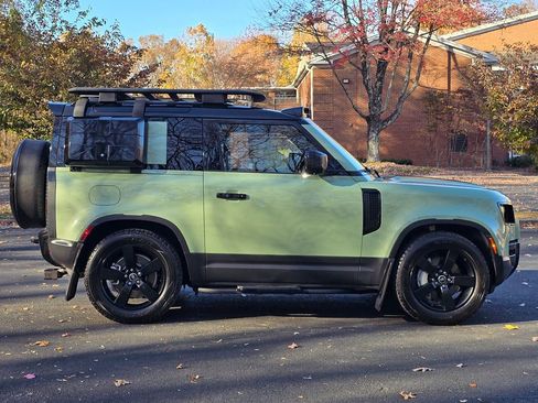 Used 2023 Land Rover Defender 110 75th Limited Edition image 8