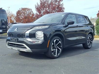 Used 2023 Mitsubishi Outlander SE