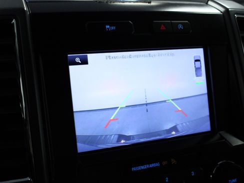 Used 2015 Ford F150 XLT w/ Equipment Group 302A Luxury image 23