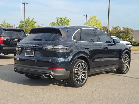 Used 2019 Porsche Cayenne AWD/4WD image 5