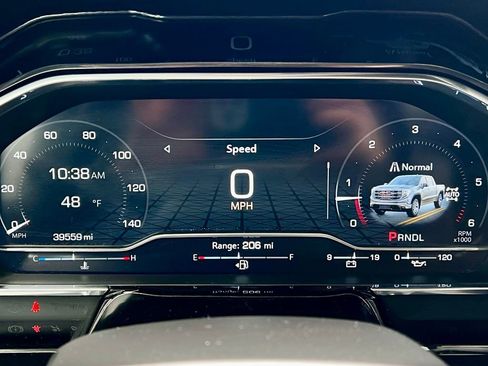 Used 2024 GMC Sierra 1500 SLE image 25