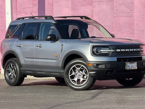 Used 2023 Ford Bronco Sport Badlands w/ Premium Package image 2