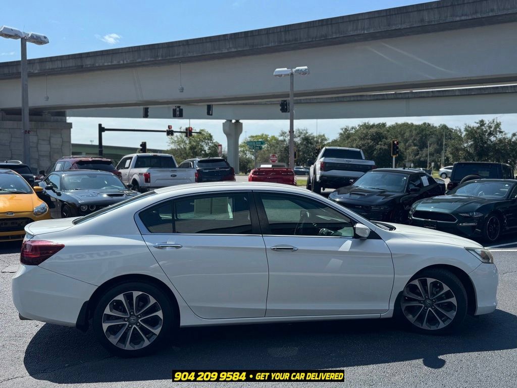 Used 2015 Honda Accord Sport image 10