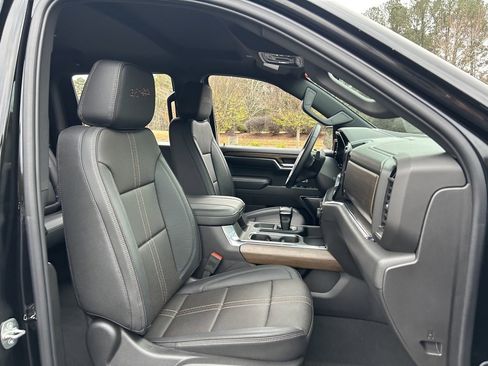 Used 2024 Chevrolet Silverado 1500 High Country image 48