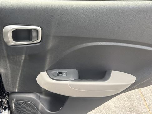 New 2026 Hyundai Venue SEL FWD image 16
