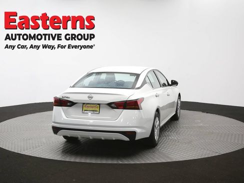 Used 2024 Nissan Altima 2.5 S FWD image 40