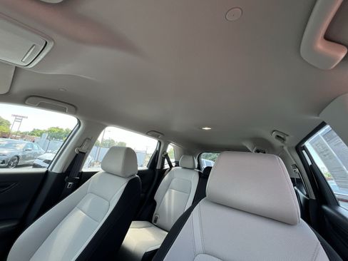 Used 2023 Honda CR-V LX image 25
