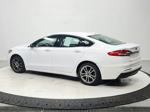 Used 2019 Ford Fusion SEL image 5