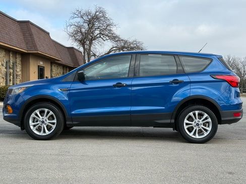 Used 2019 Ford Escape S image 2