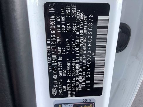 Used 2017 Kia Sorento LX AWD/4WD image 21