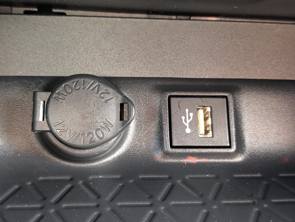 Certified 2025 Toyota RAV4 LE AWD/4WD image 20