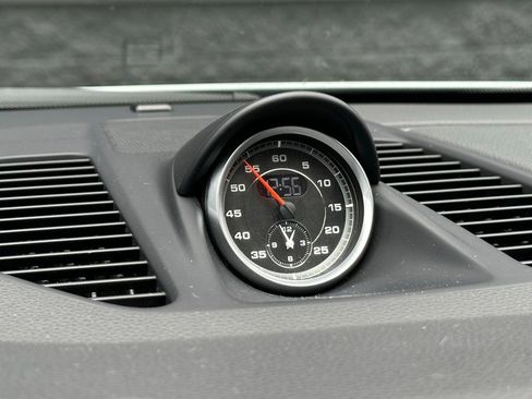 Certified 2017 Porsche 911 Carrera image 32