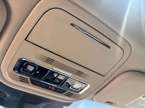 Used 2021 Lincoln Aviator Reserve w/ Equipment Group 201A AWD/4WD image 31
