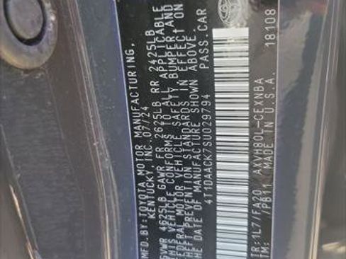 Used 2025 Toyota Camry LE FWD image 37