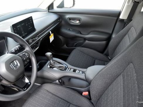 New 2026 Honda HR-V LX image 7