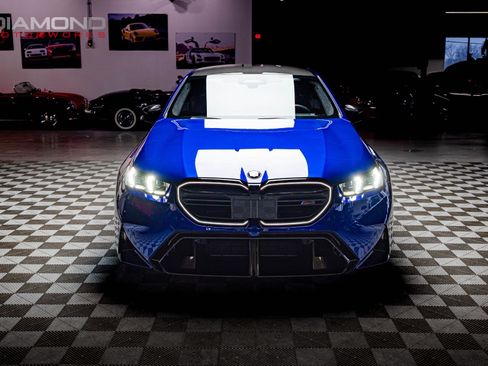 Used 2025 BMW M5 w/ Carbon Package image 79