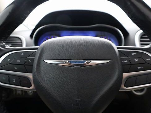 Used 2022 Chrysler 300 Touring L w/ Popular Equipment Group image 15