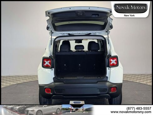 Used 2023 Jeep Renegade Limited AWD/4WD image 10
