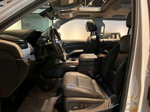 Used 2020 GMC Yukon SLT w/ Premium Edition image 15