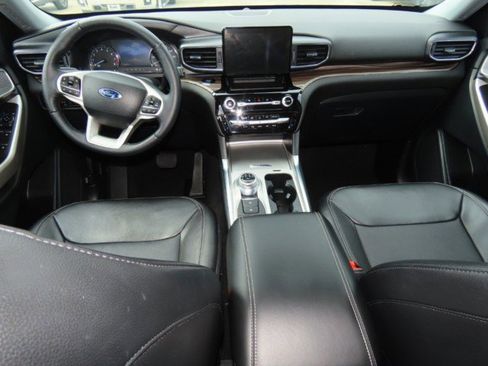 Certified 2023 Ford Explorer Limited image 23