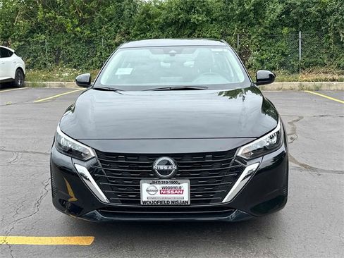 New 2025 Nissan Sentra SV w/ Trunk Package image 2