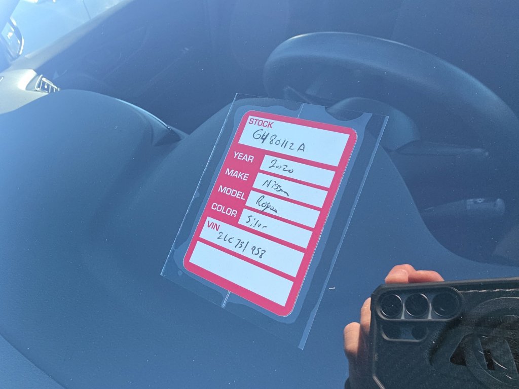 Used 2020 Nissan Rogue S FWD image 8