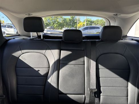 Used 2019 Mercedes-Benz GLC 300 GLC 300 image 19
