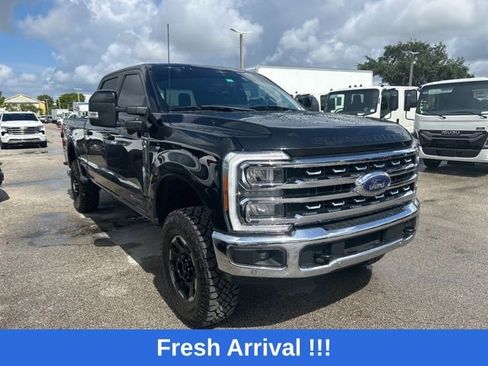 Used 2023 Ford F250 Lariat w/ Tow Technology Package AWD/4WD image 8