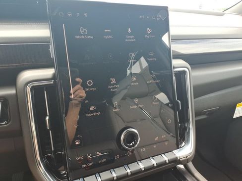 New 2026 GMC Yukon Elevation AWD/4WD image 19