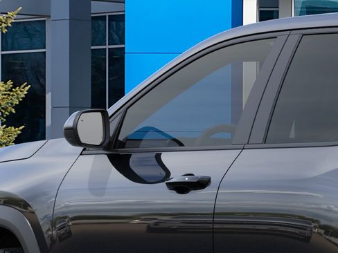 New 2027 Chevrolet Equinox LT FWD image 36