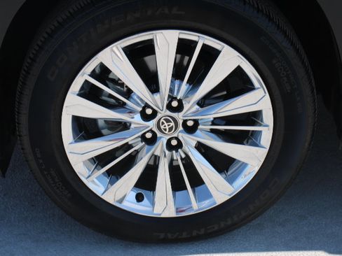 Certified 2025 Toyota Grand Highlander AWD image 10