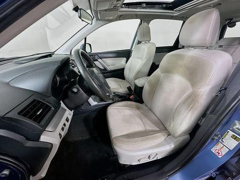 Used 2015 Subaru Forester 2.5i Premium AWD/4WD image 28