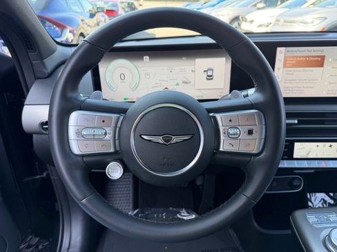 Used 2024 Genesis GV60 RWD image 13