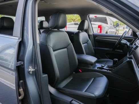 Used 2021 Volkswagen Atlas SE w/ Towing Package AWD/4WD image 30