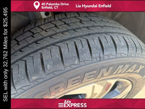 Certified 2023 Hyundai Santa Fe SEL AWD/4WD image 10