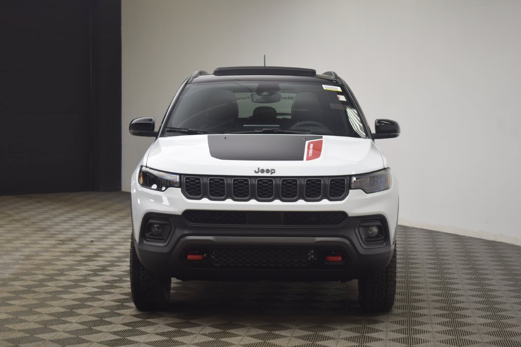 New 2026 Jeep Compass Trailhawk w/ Sun, Sound & Navigation Group AWD/4WD image 2