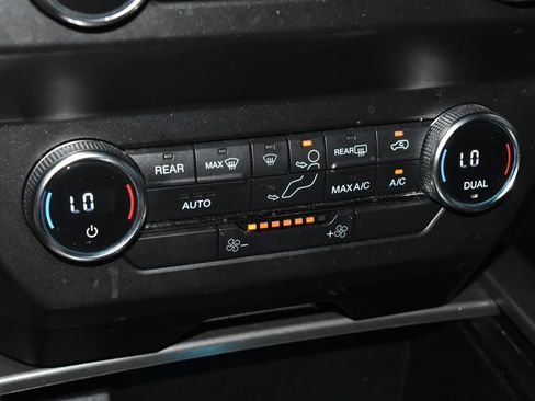 Used 2020 Ford Expedition XLT AWD/4WD image 12